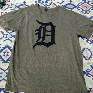 Detroit tigers shirt