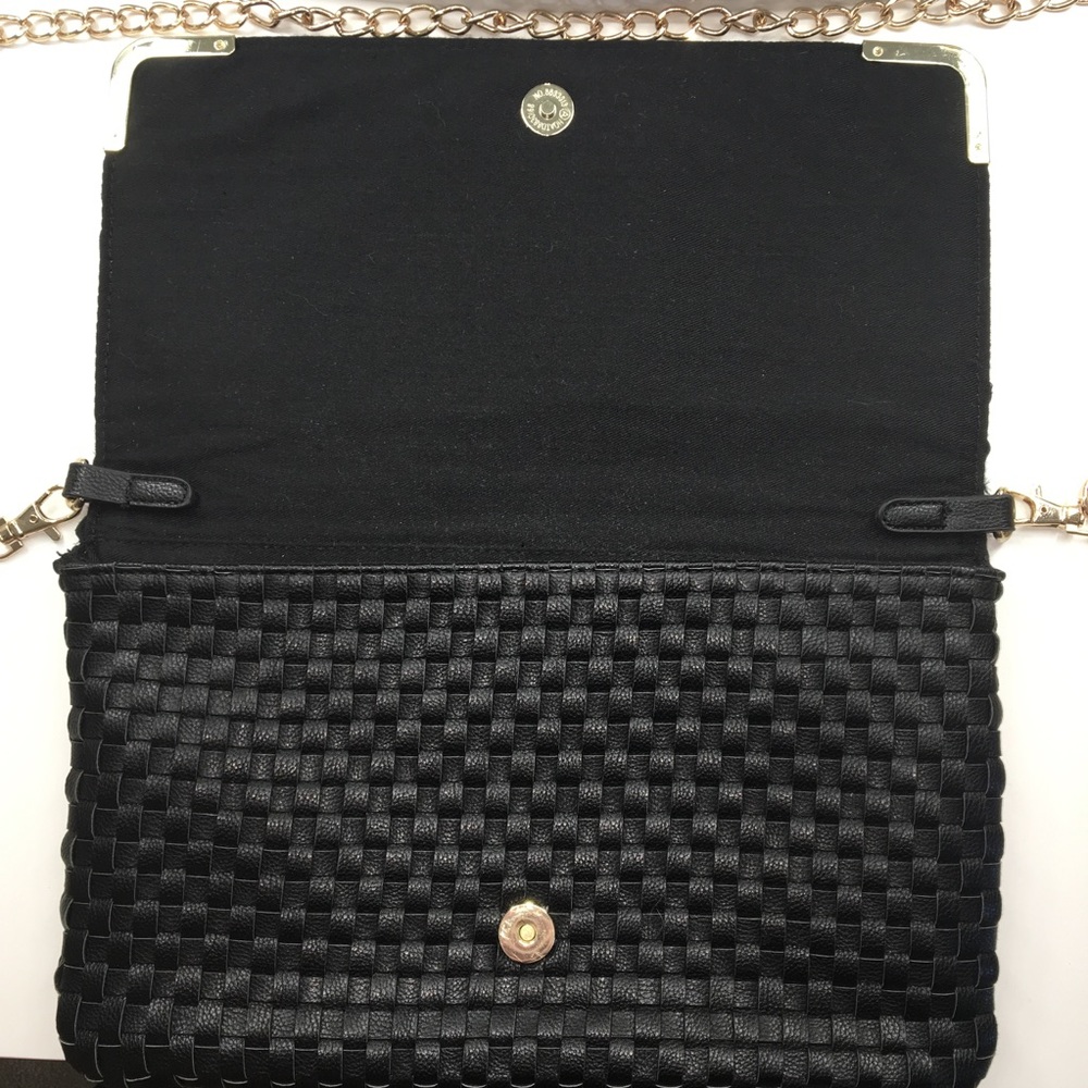 Forever 21 Crossbody bag with gold chain - Picture 2 of 6