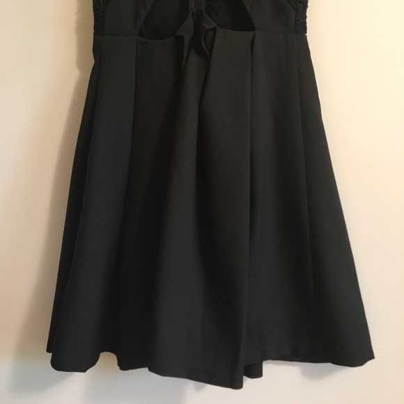 Sexy Little Black Dress - Picture 6 of 7