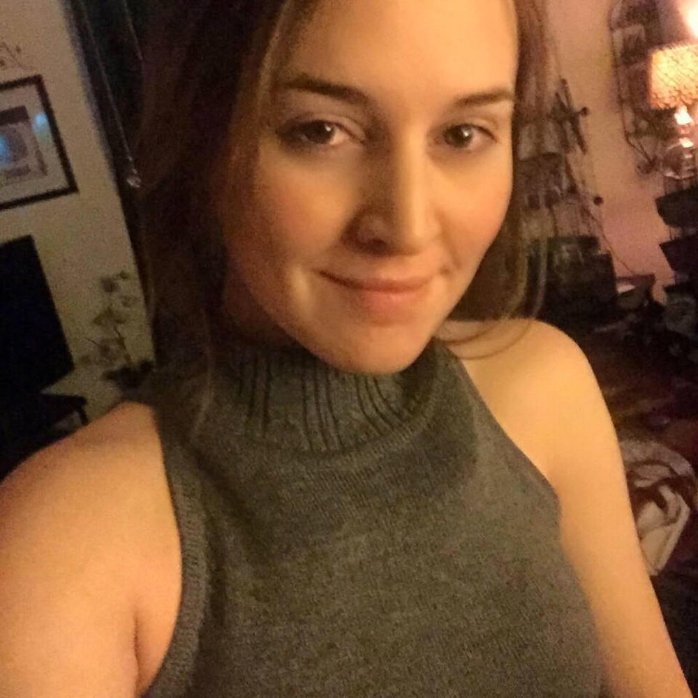 Meet your Posher, Emily