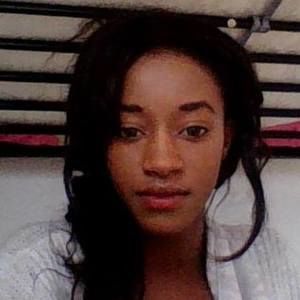 Meet your Posher, Aline