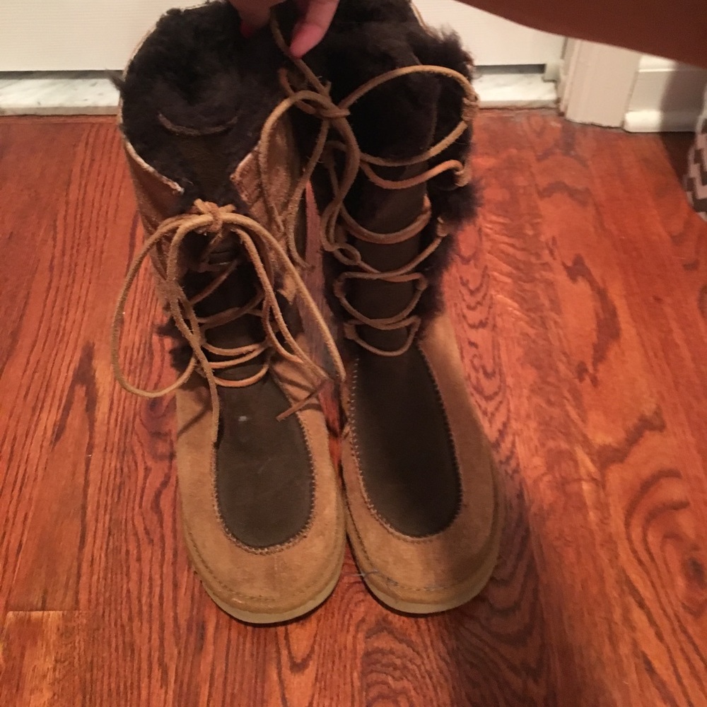 Snow boots