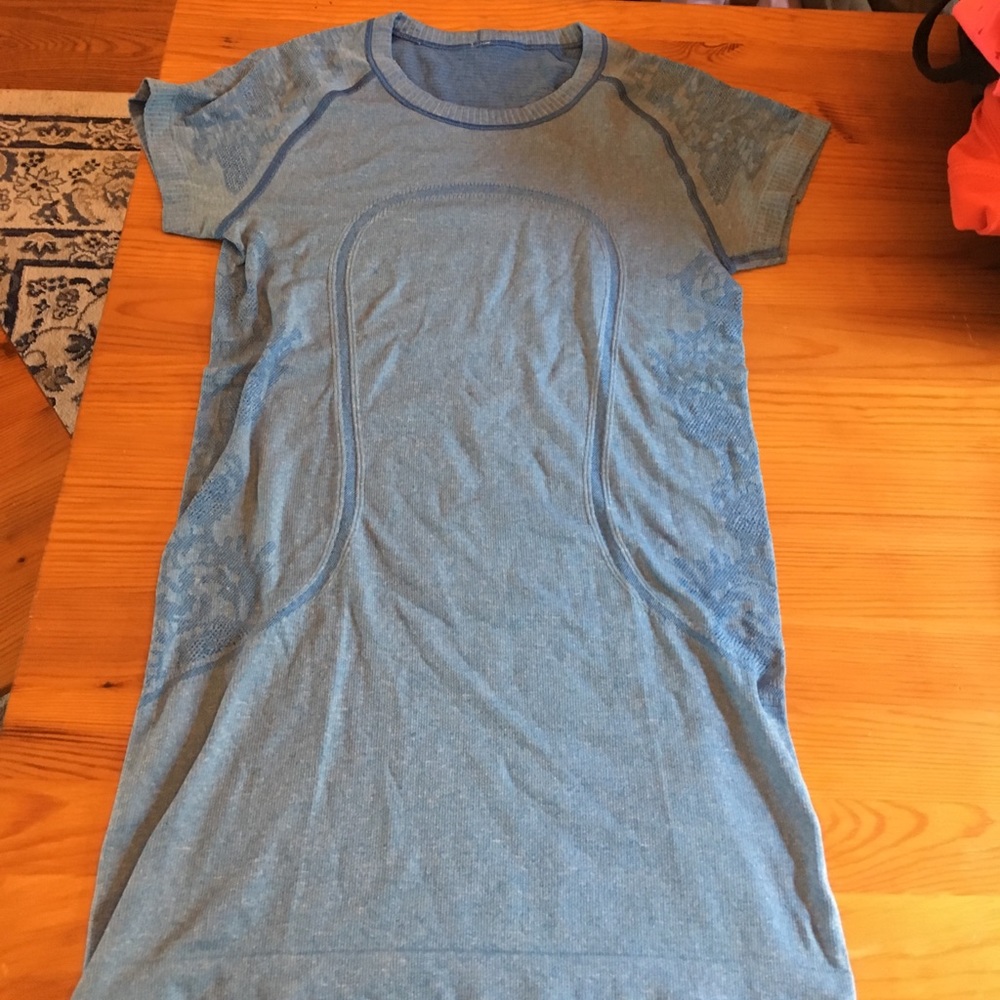 Lululemon swiftly tee