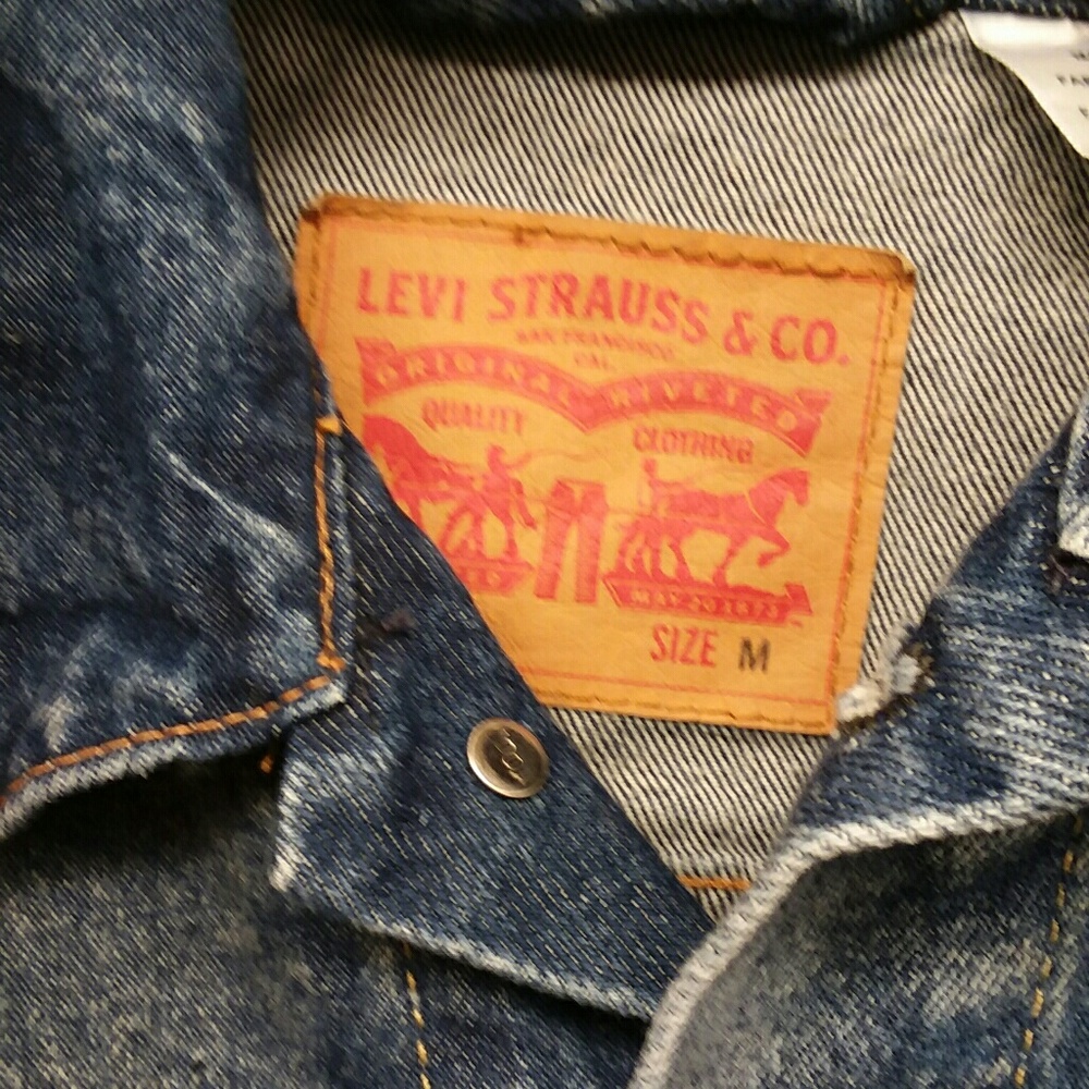 Levi's Jacket - Picture 2 of 5