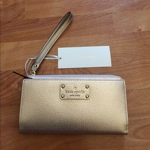 Final Cut - Kate Spade Layton Wellesley