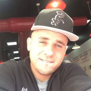 Meet your Posher, Casey