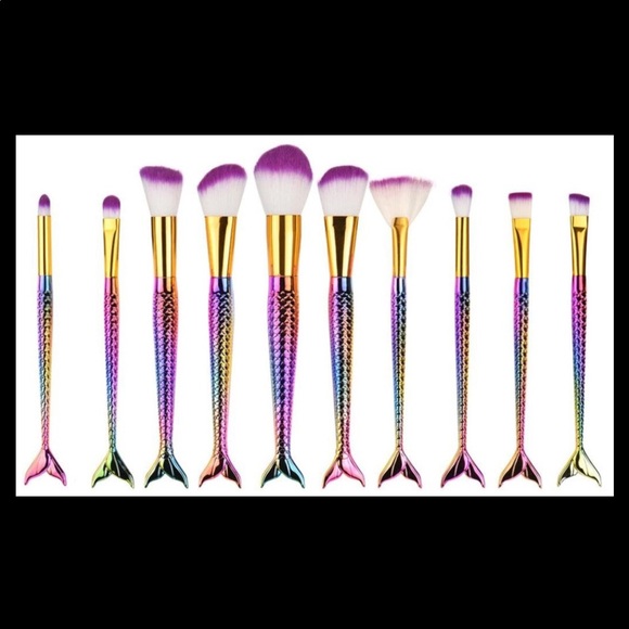 10 Piece Set Mermaid Makeup Brushes - Picture 2 of 3