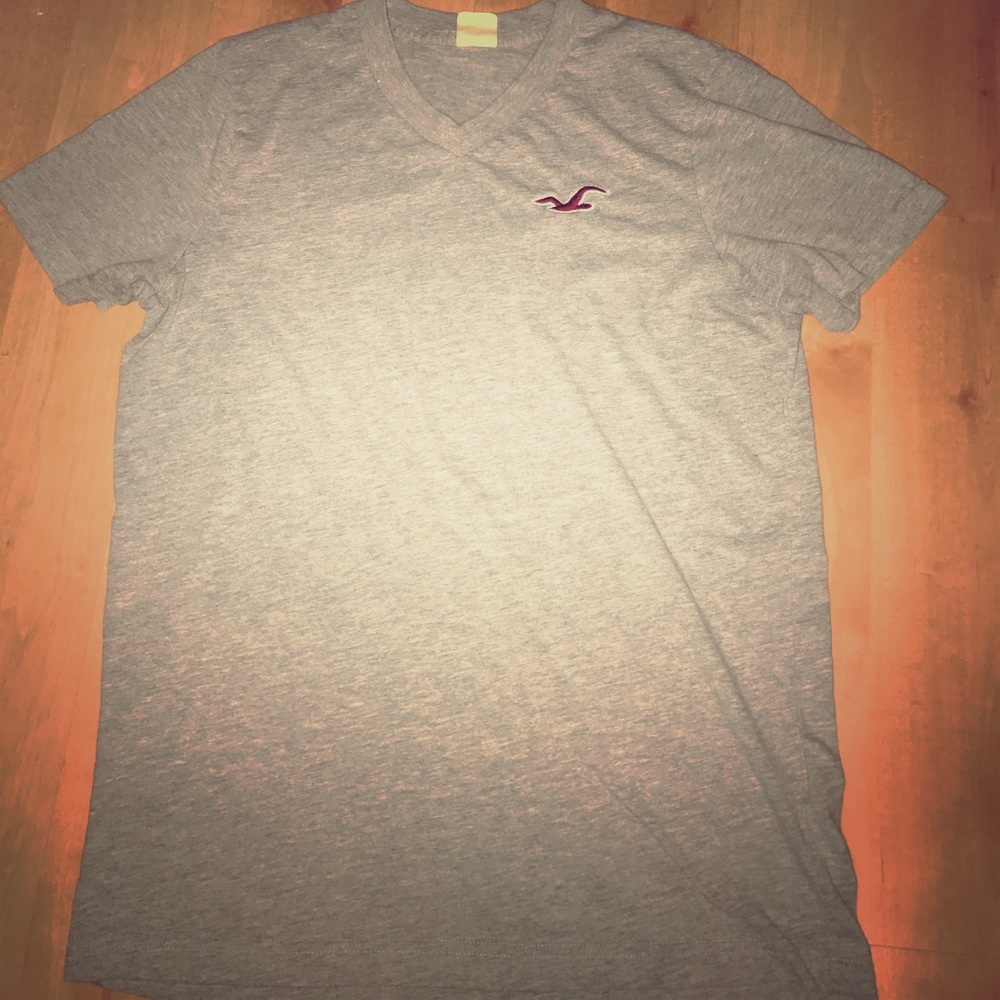 A short sleeve shirt