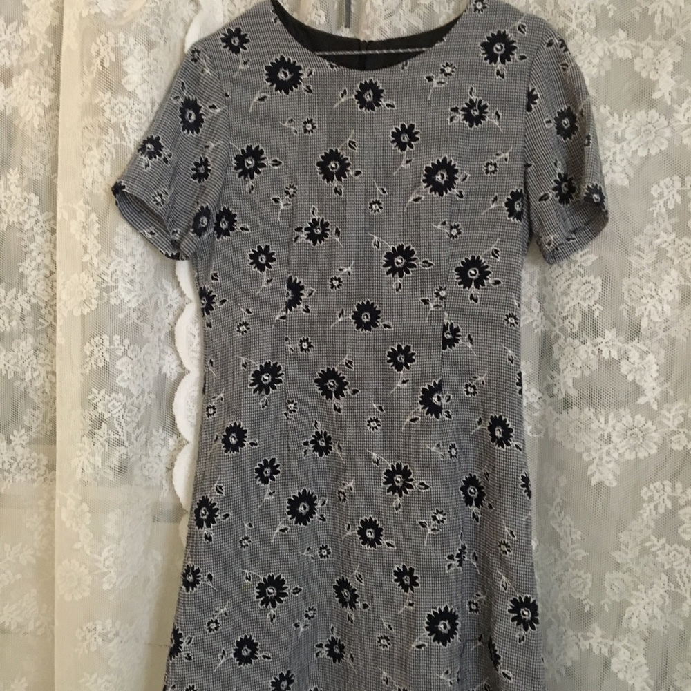 Plaid dress with flowers