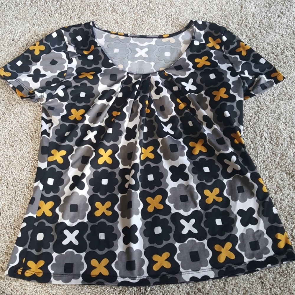 Cute top