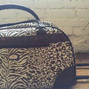 Gloria Vanderbilt Animal Print Travel Roller