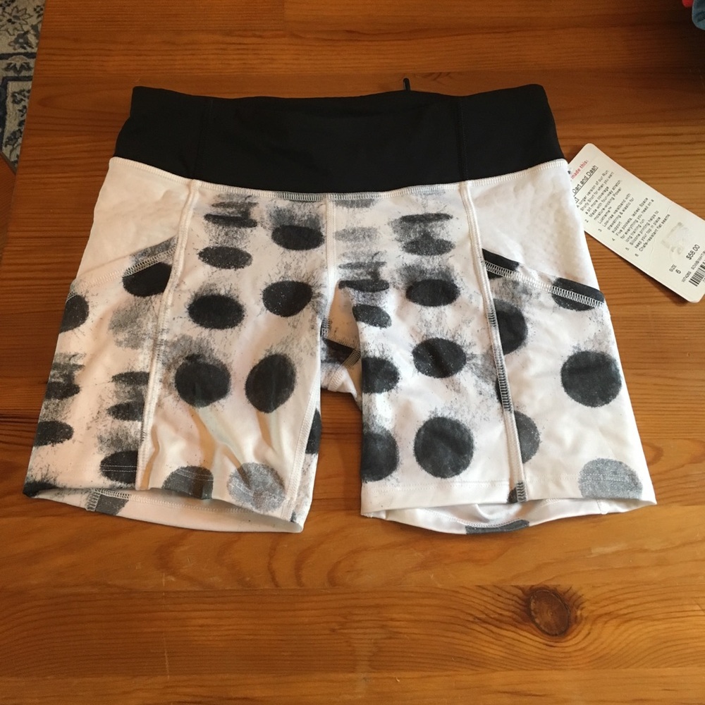 Lululemon dart and dash short