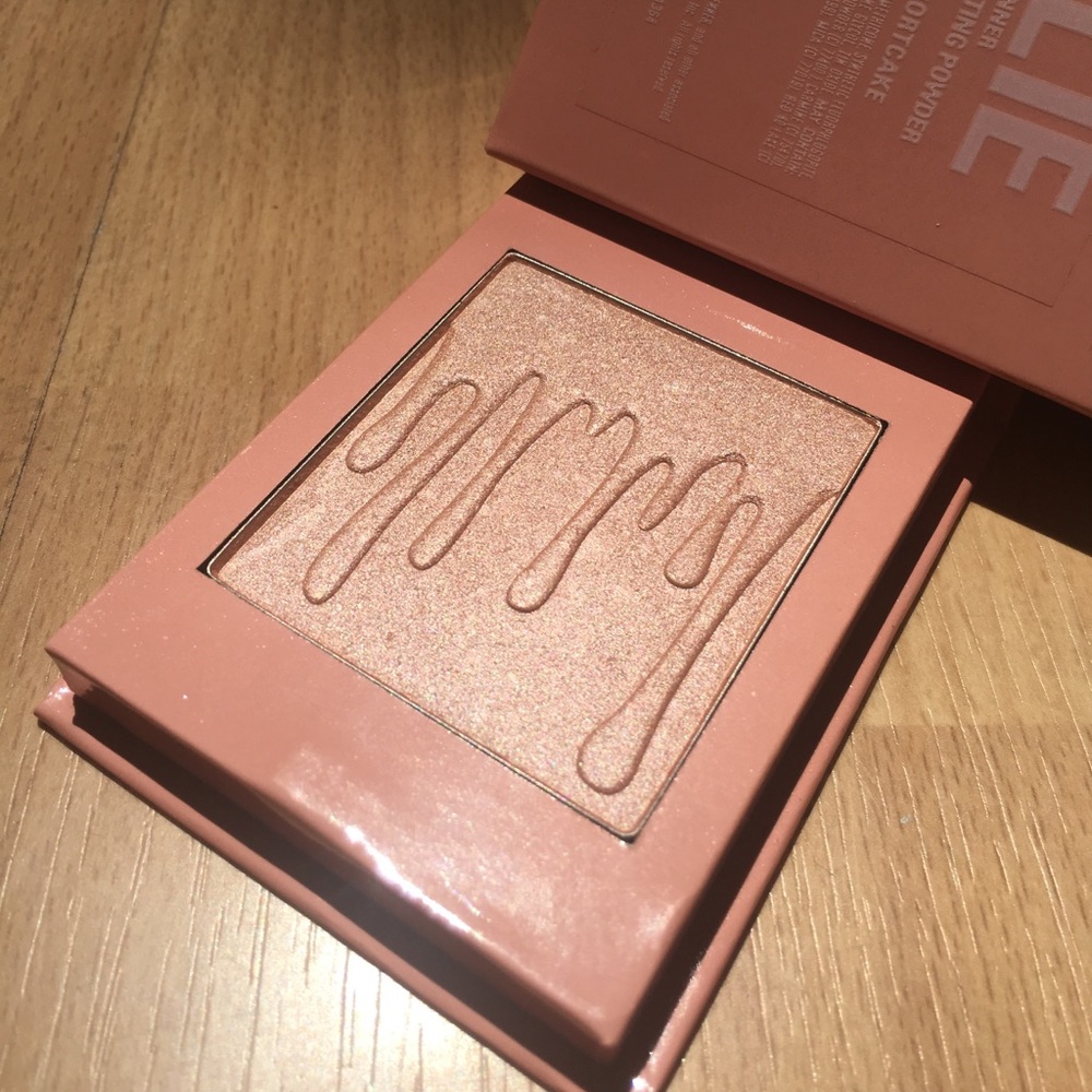 Kylie Cosmetics Kylighter in Strawberry Shortcake