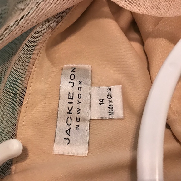 Black and nude dress - Picture 5 of 5