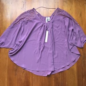LC NWT Lace shoulder Top