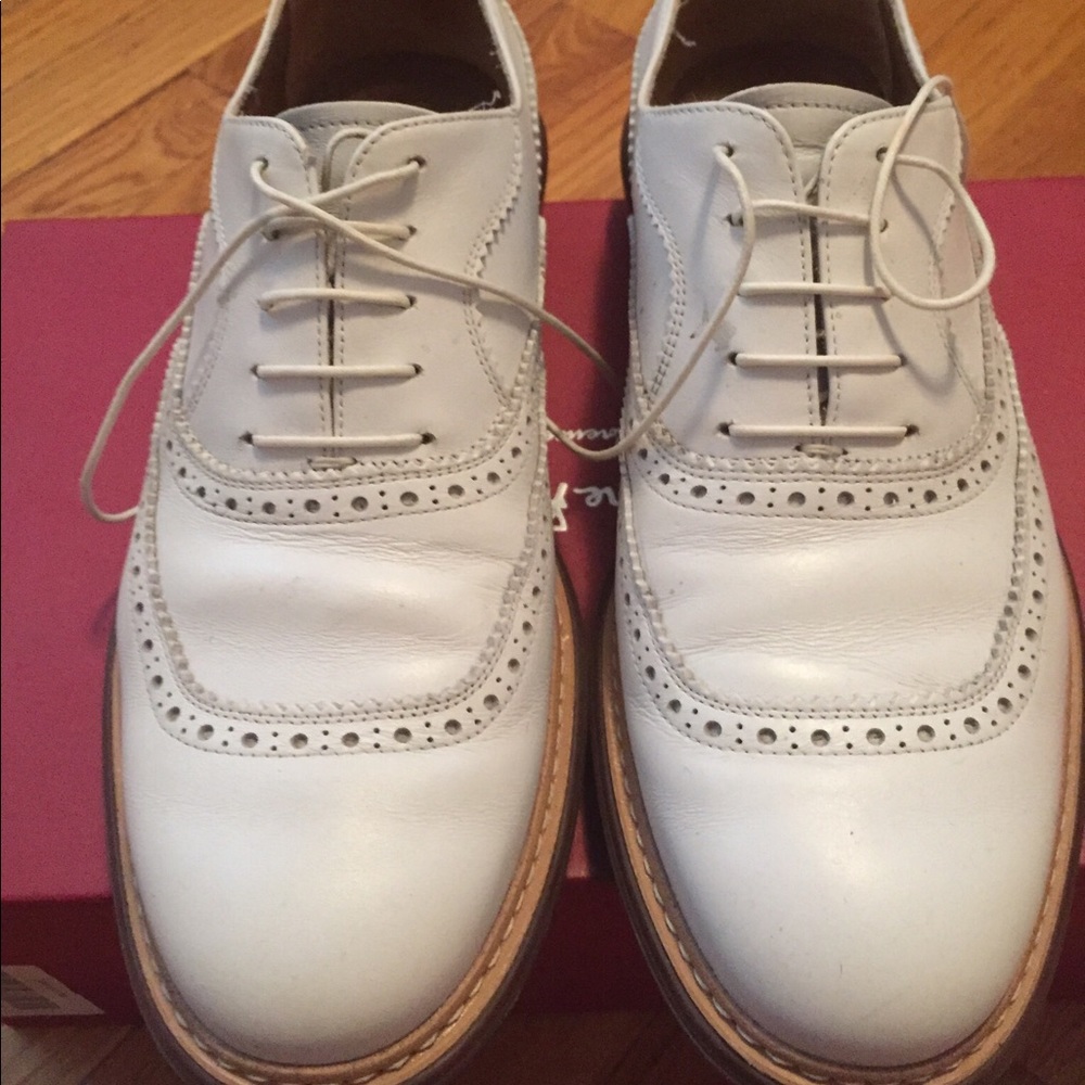 Salvatore Ferragamo Men's Wingtips In White