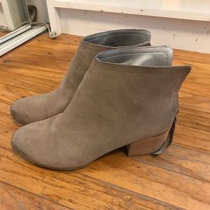 Kenneth Cole Reaction Ankle Boot Size 7