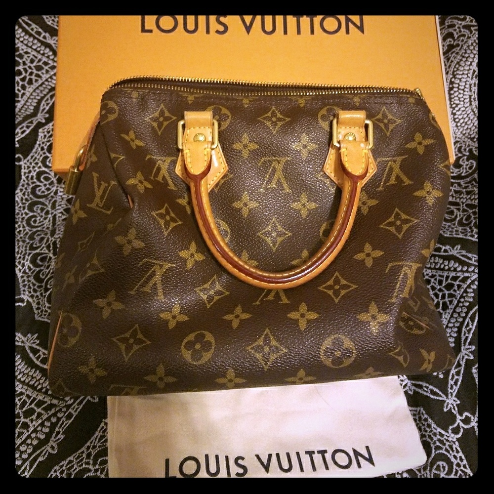 Louis Vuitton speedy