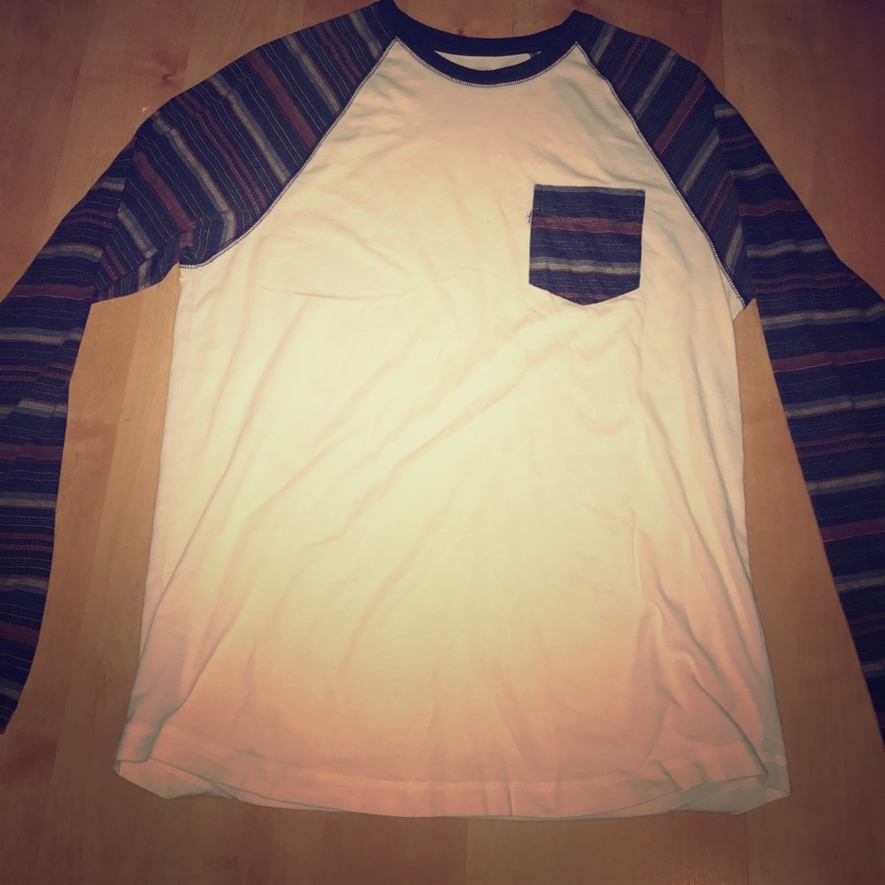 A long sleeve shirt