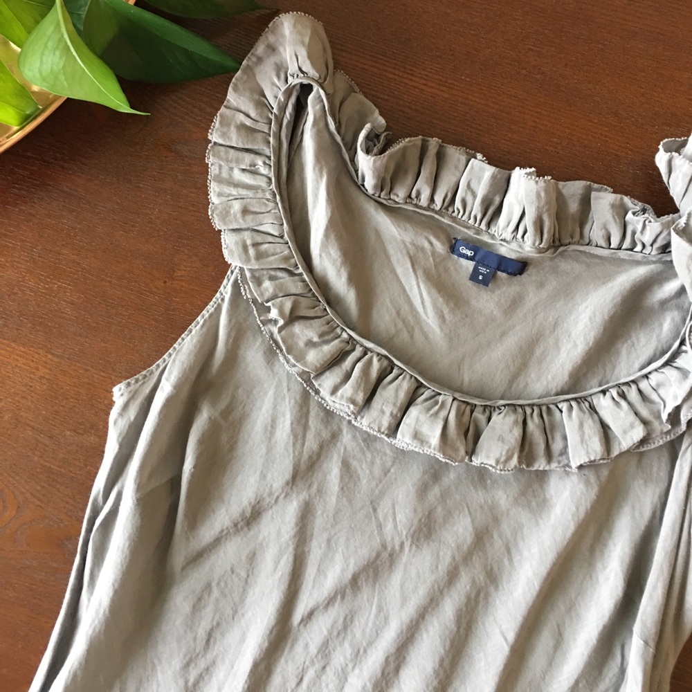 GAP Gray Ruffle Blouse