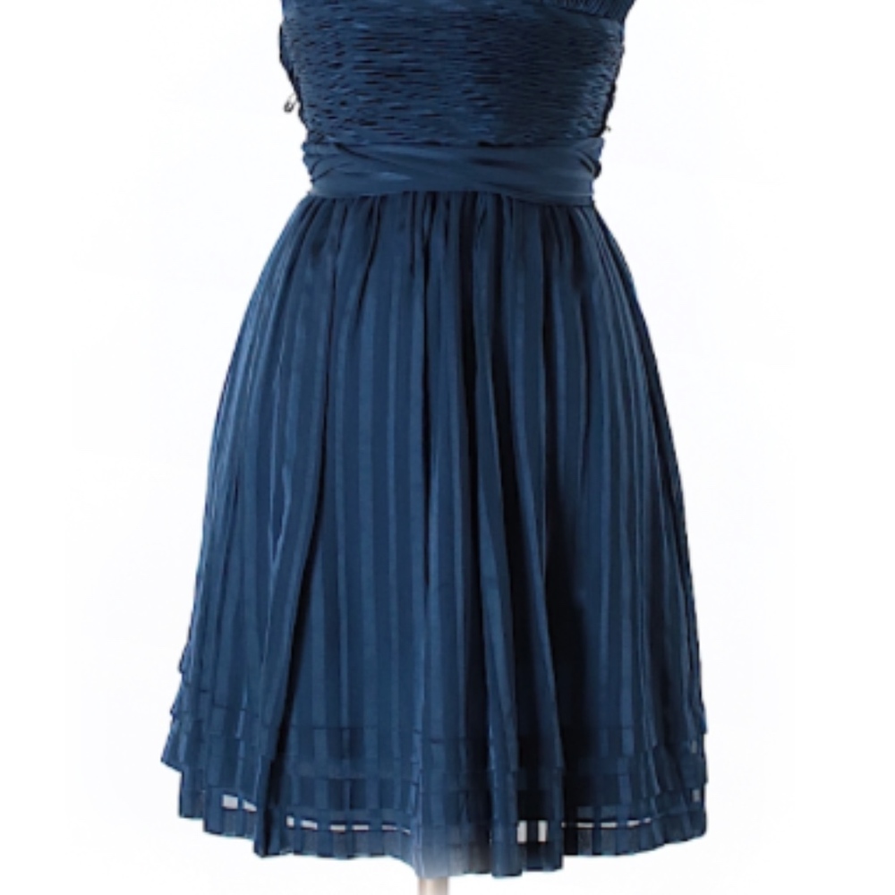 BCBGMAXAZRIA Silk Cocktail Dress - Picture 4 of 8