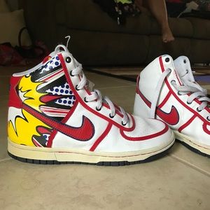 VINTAGE Comic Cartoon Style Nike Sneaker