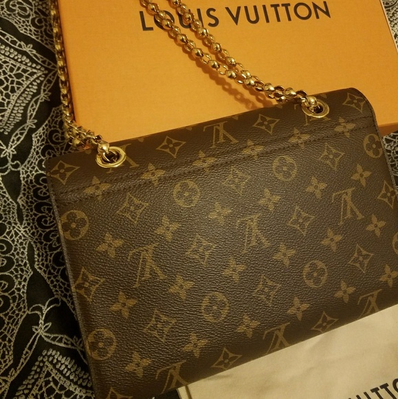 Louis Vuitton limited run purse - Picture 2 of 4