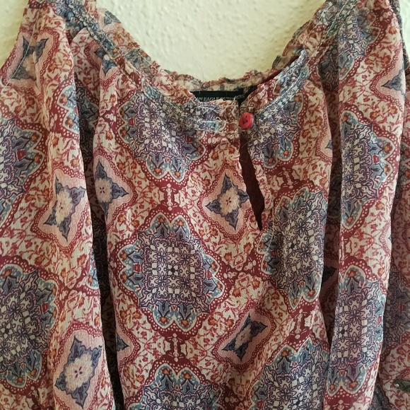 Patterned Top - Picture 2 of 3
