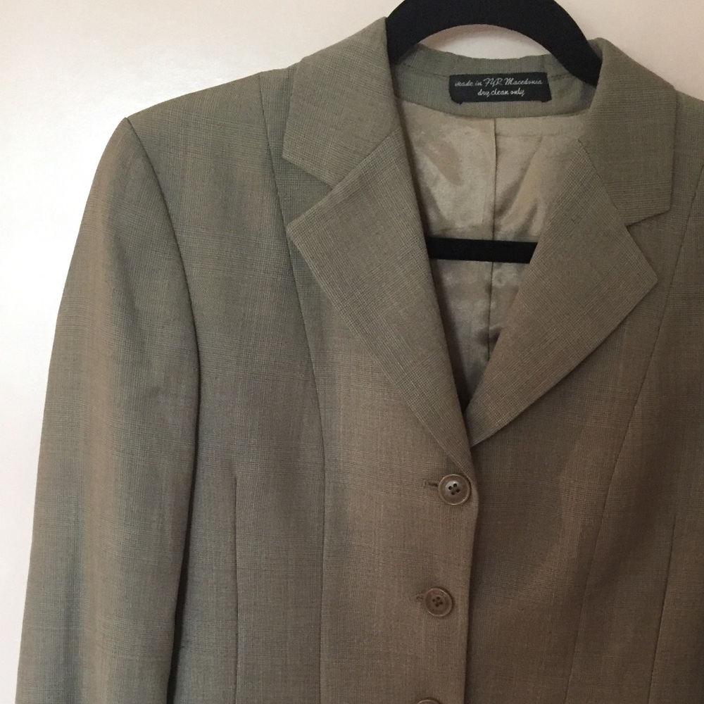 RJ Classics Show Coat