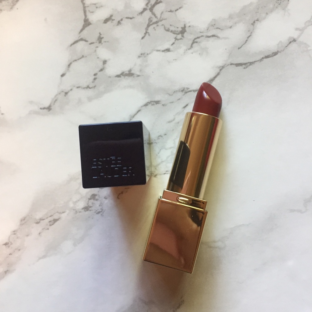 Estee Lauder Sculpting Lipstick