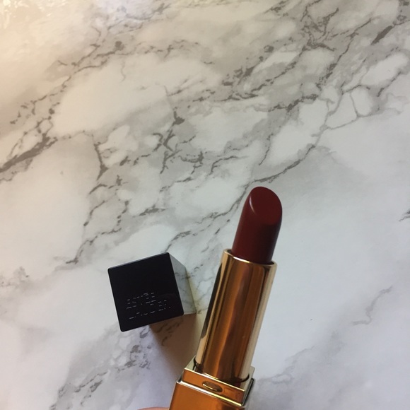 Estee Lauder Sculpting Lipstick - Picture 2 of 6