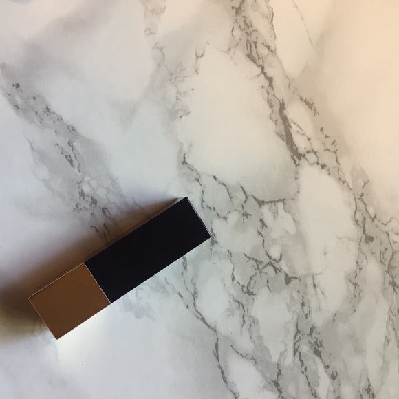 Estee Lauder Sculpting Lipstick - Picture 5 of 6