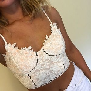 NEW WITH TAGS White Lace Crop Top Bralette