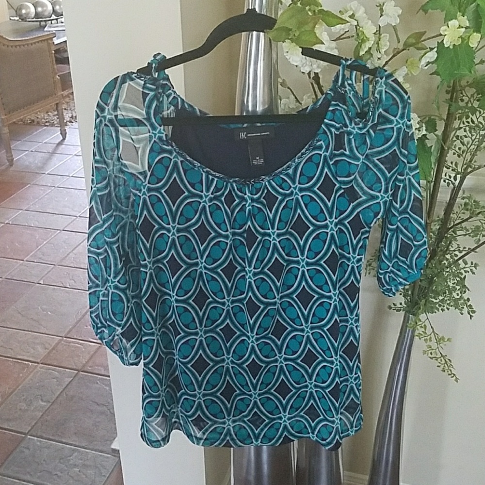 Blue top INC amazing condition