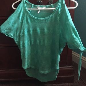 Teal top