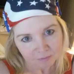 Meet your Posher, Debra