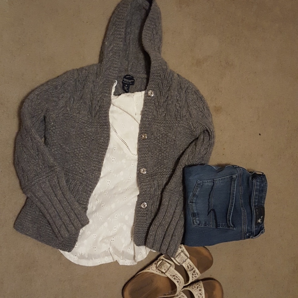 American Eagle cardigan
