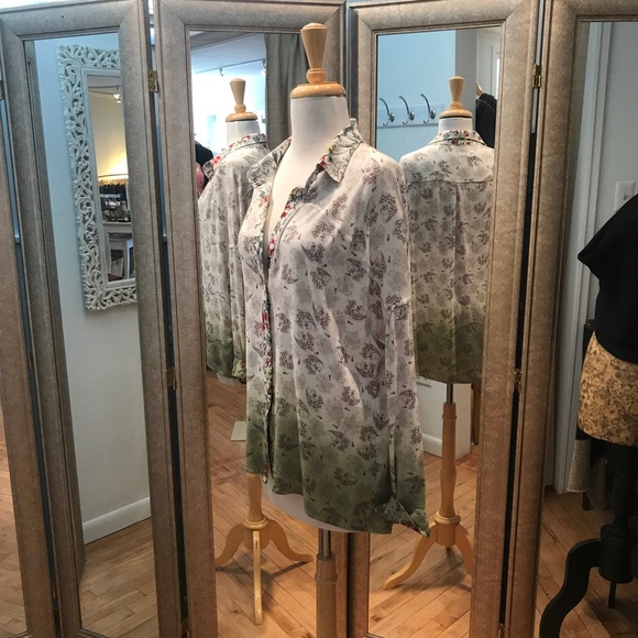 Printed Button Up - Picture 2 of 2