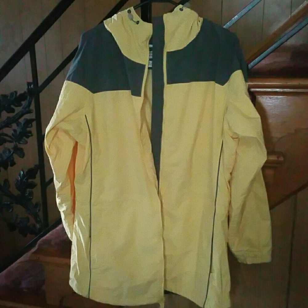 COLUMBIA JACKET SHIPS NEXT DAY