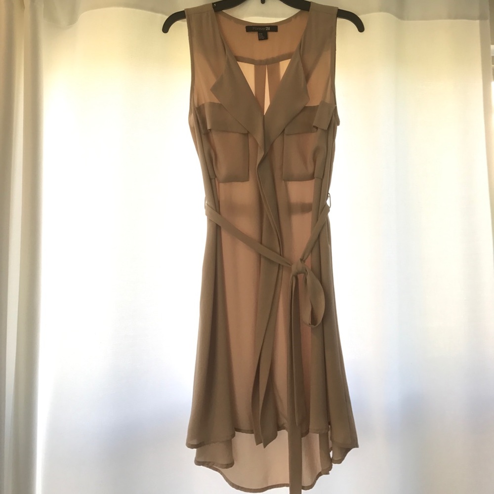 Forever 21 nude colored dress with tie
