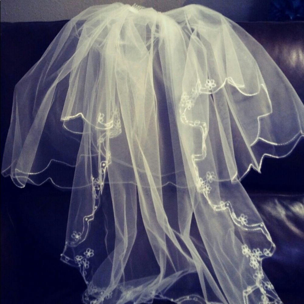 Two tier wedding veil 👰New!