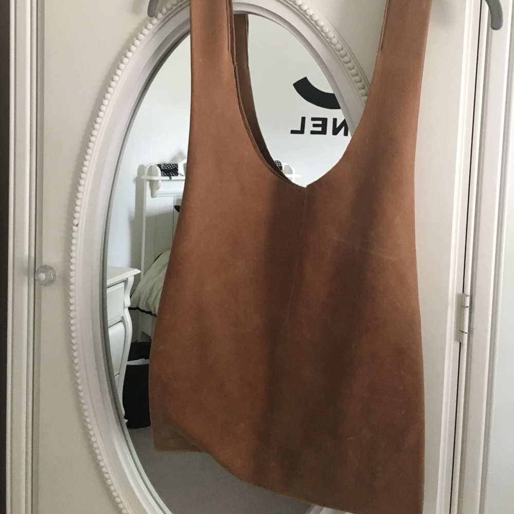 100% leather tote
