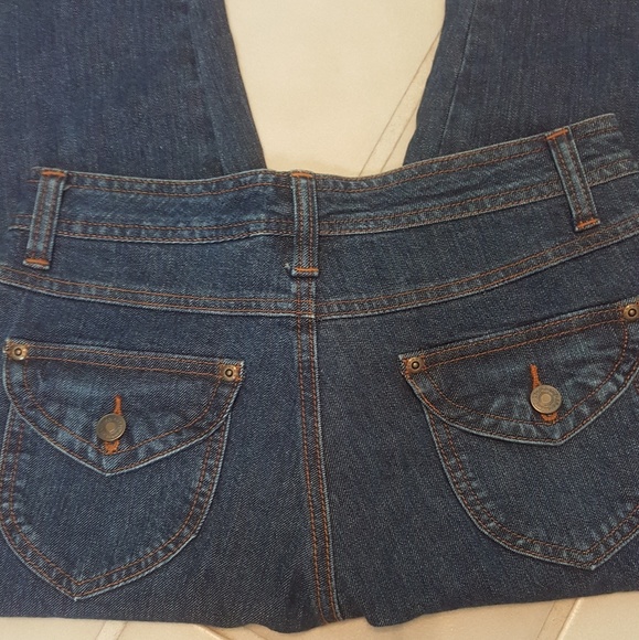 Buy Now Sale! Women's button detail jeans - Picture 1 of 4