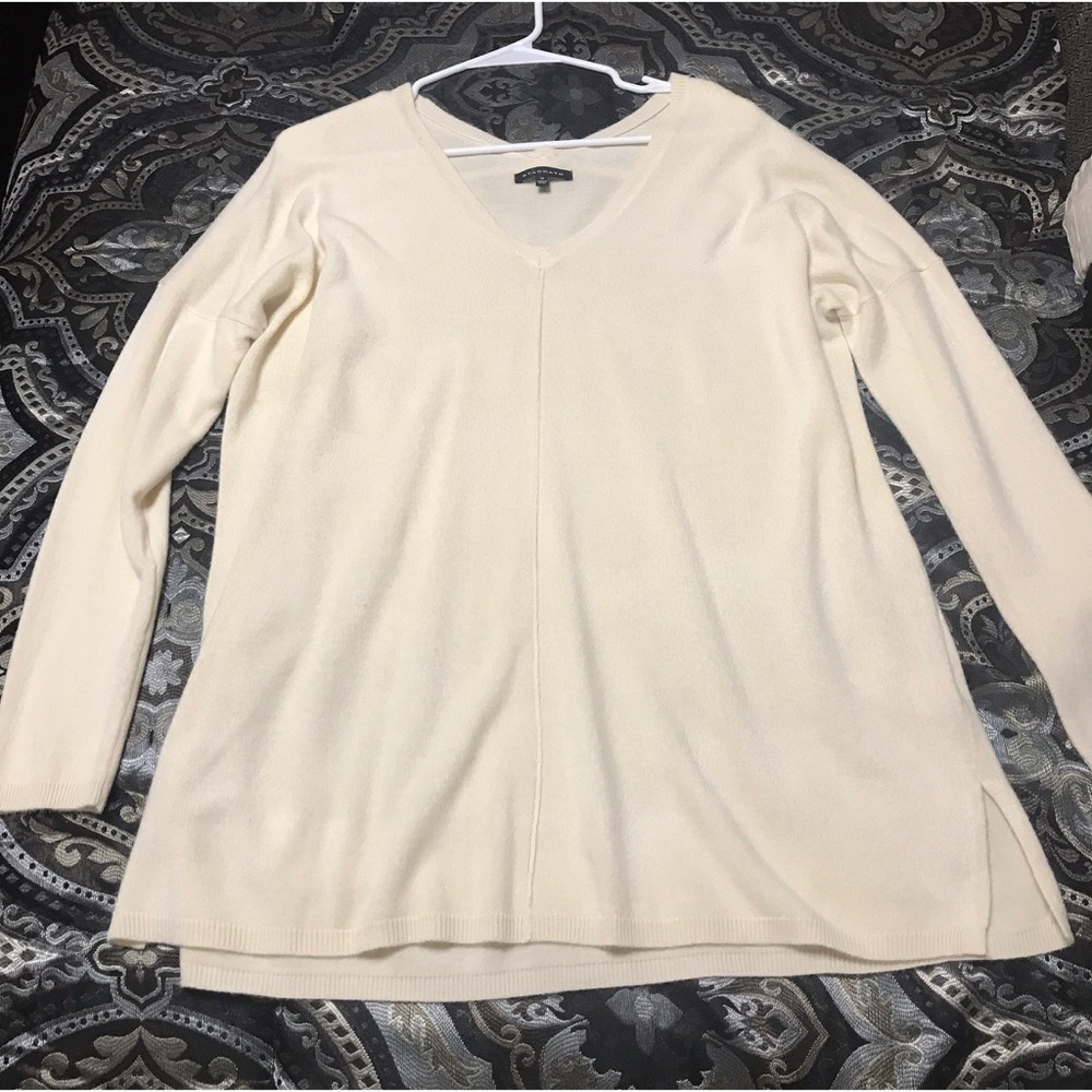 final price drop Brand new cream sweater!