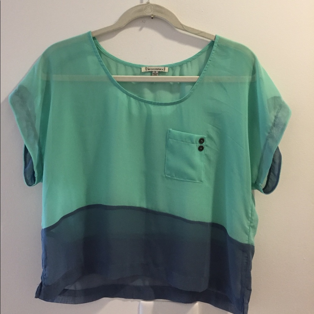 Donating soon! Like-new Urban Outfitters Crop Top