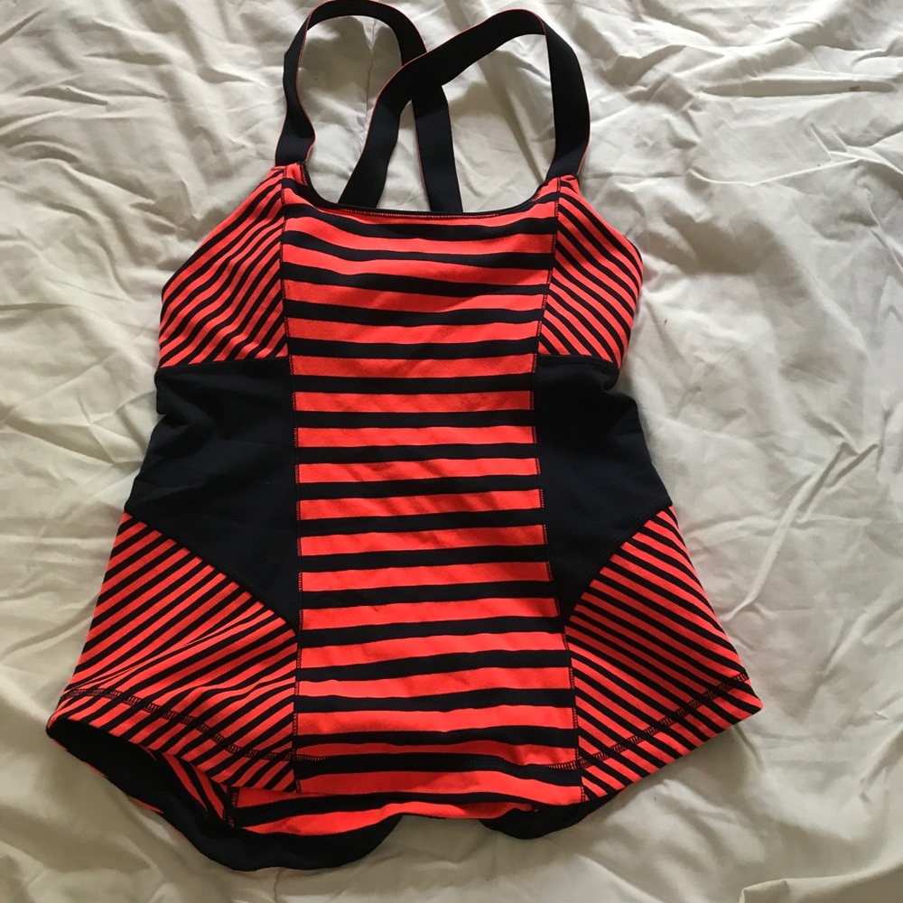 Lululemon top