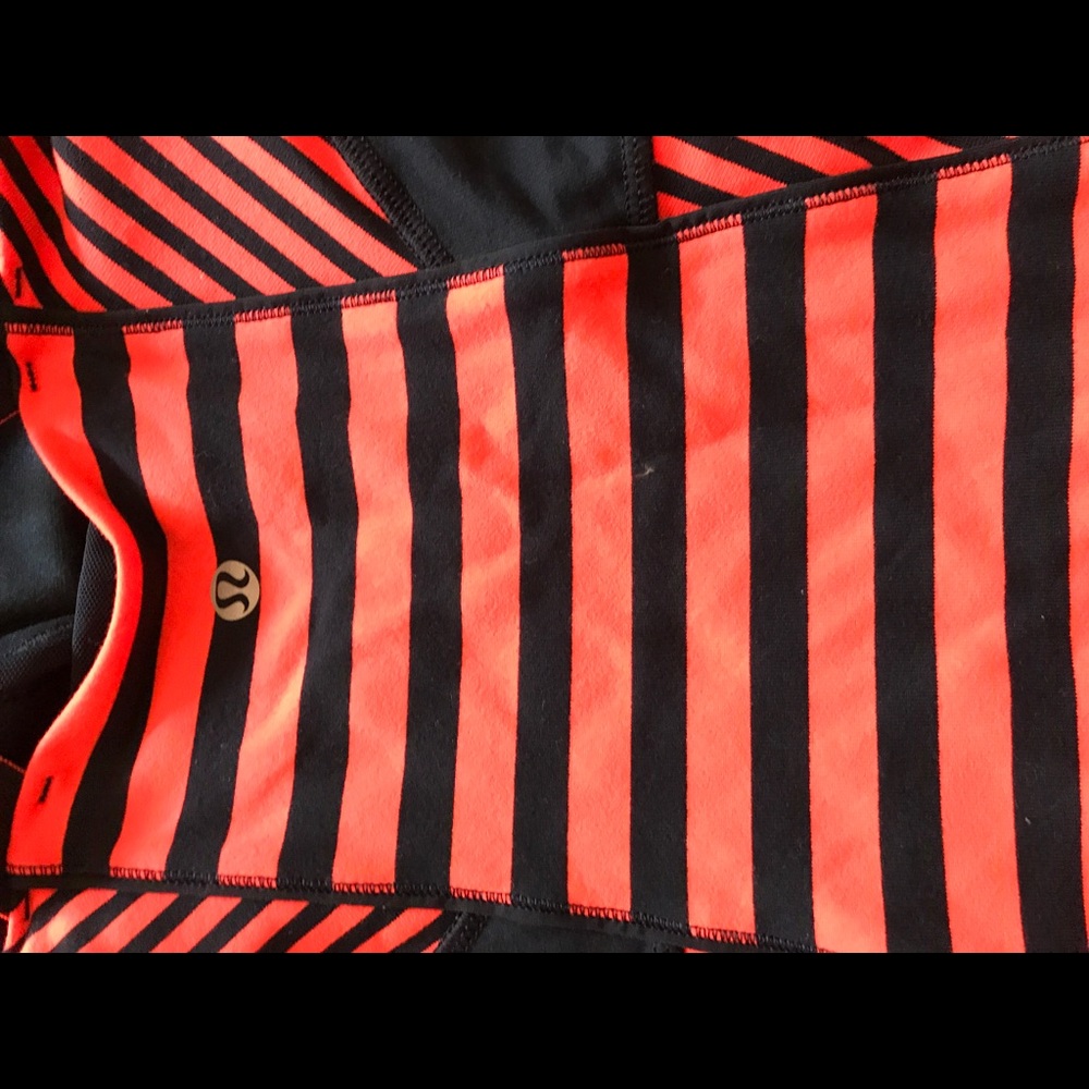 Lululemon top - Picture 3 of 4