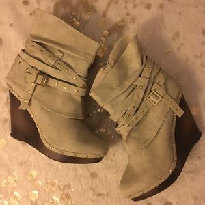 Not Rated cream wedge boots