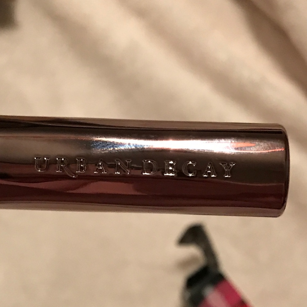 Urban Decay Liquid Lipstick - Picture 7 of 8