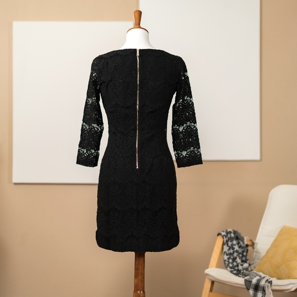 VINCE CAMUTO Black Sheath Floral Lace Dress - Picture 2 of 3